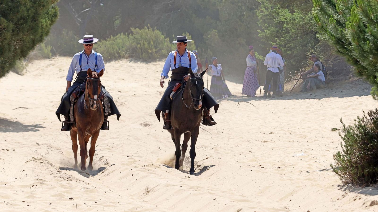 Jueves de camino de la Hdad de Jerez por el Coto Doñana