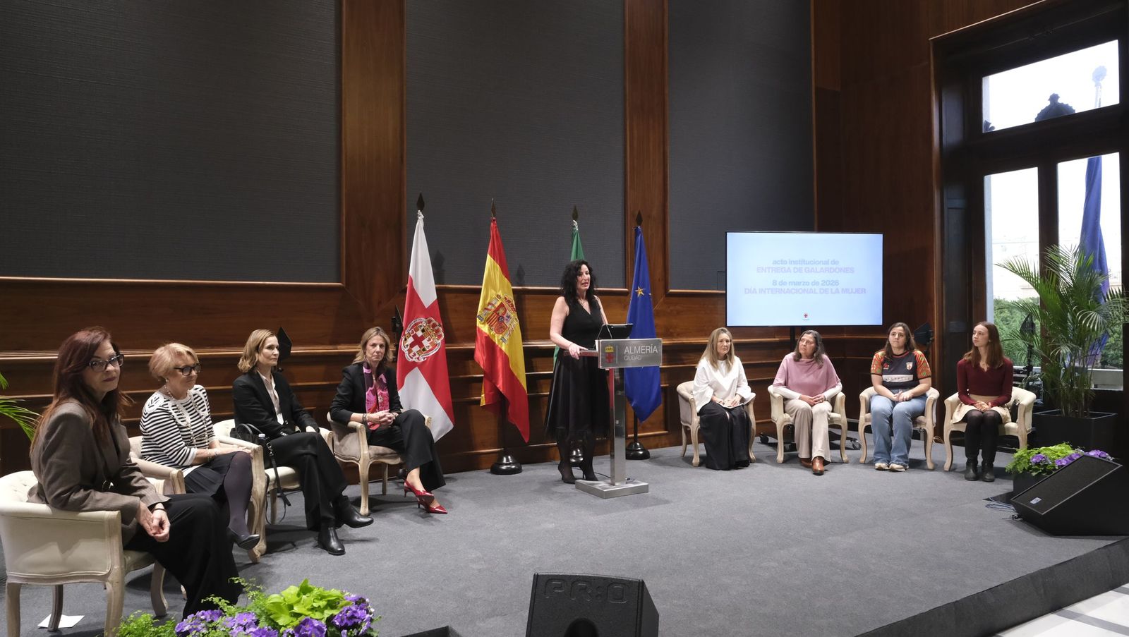 Entrega de los galardones por el Día Internacional de la Mujer, en imágenes