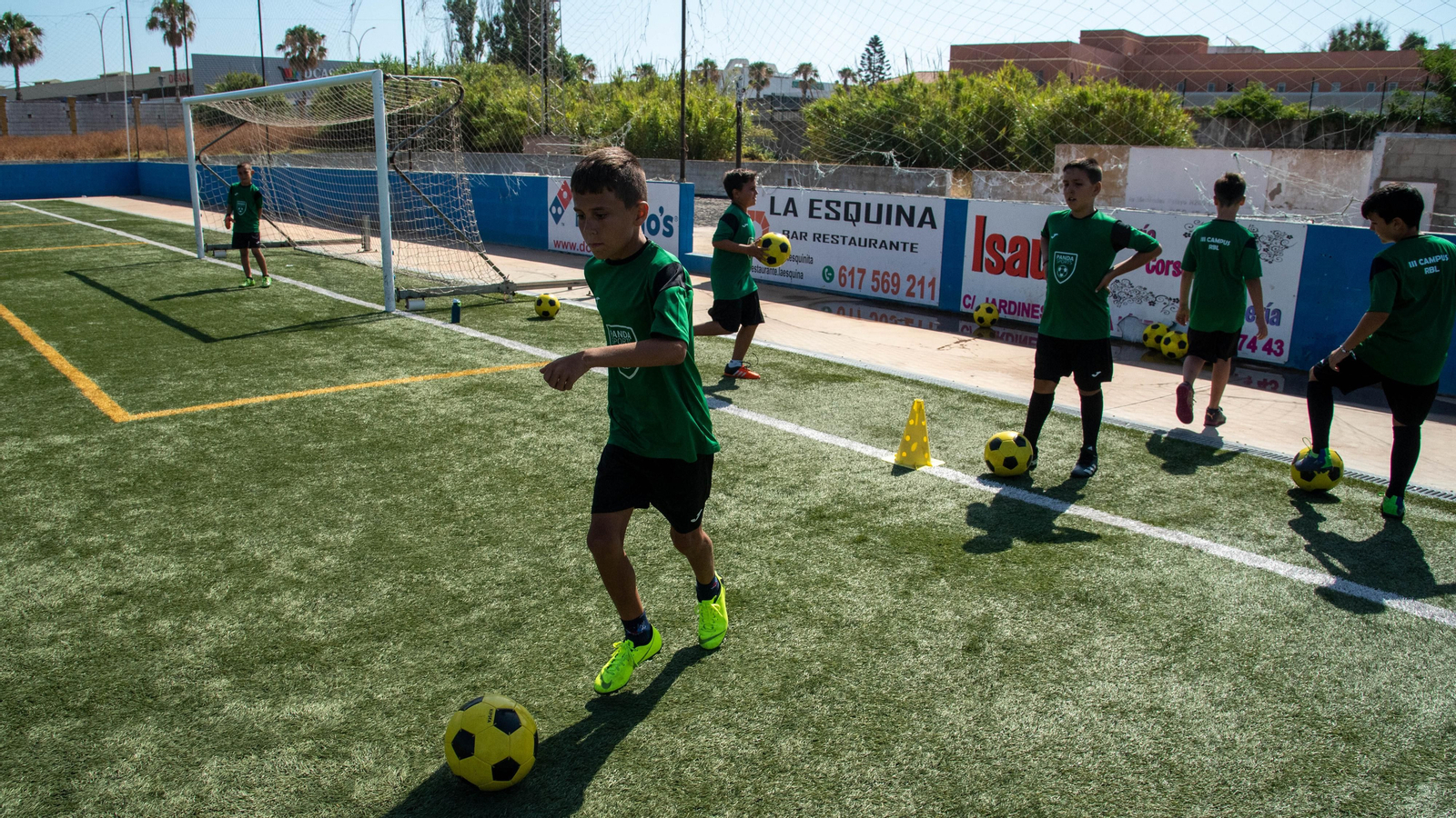 Las fotos del III Campus de verano de la Real Balompédica Linense