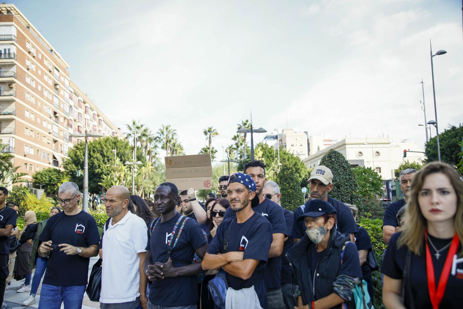 Imágenes de la campaña "Camino de Santiago" para celebrar el día de las personas sin hogar en Almería