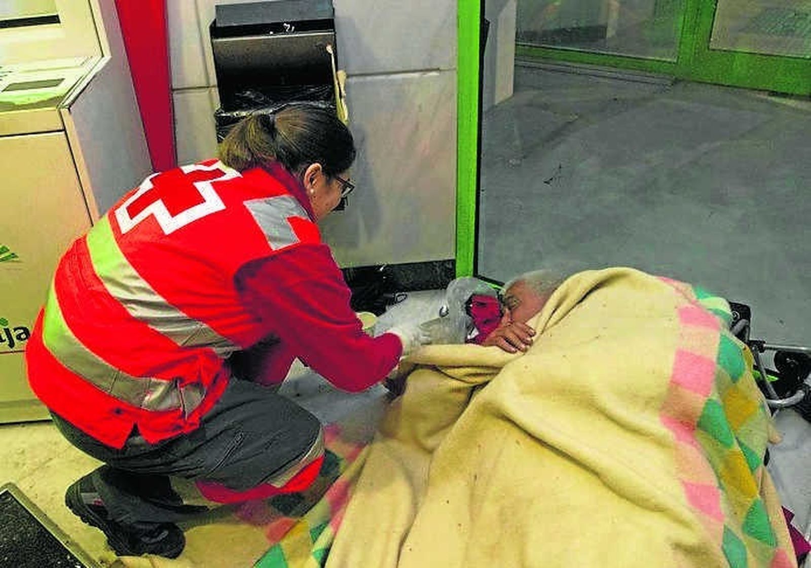 Voluntaria de Cruz Roja.