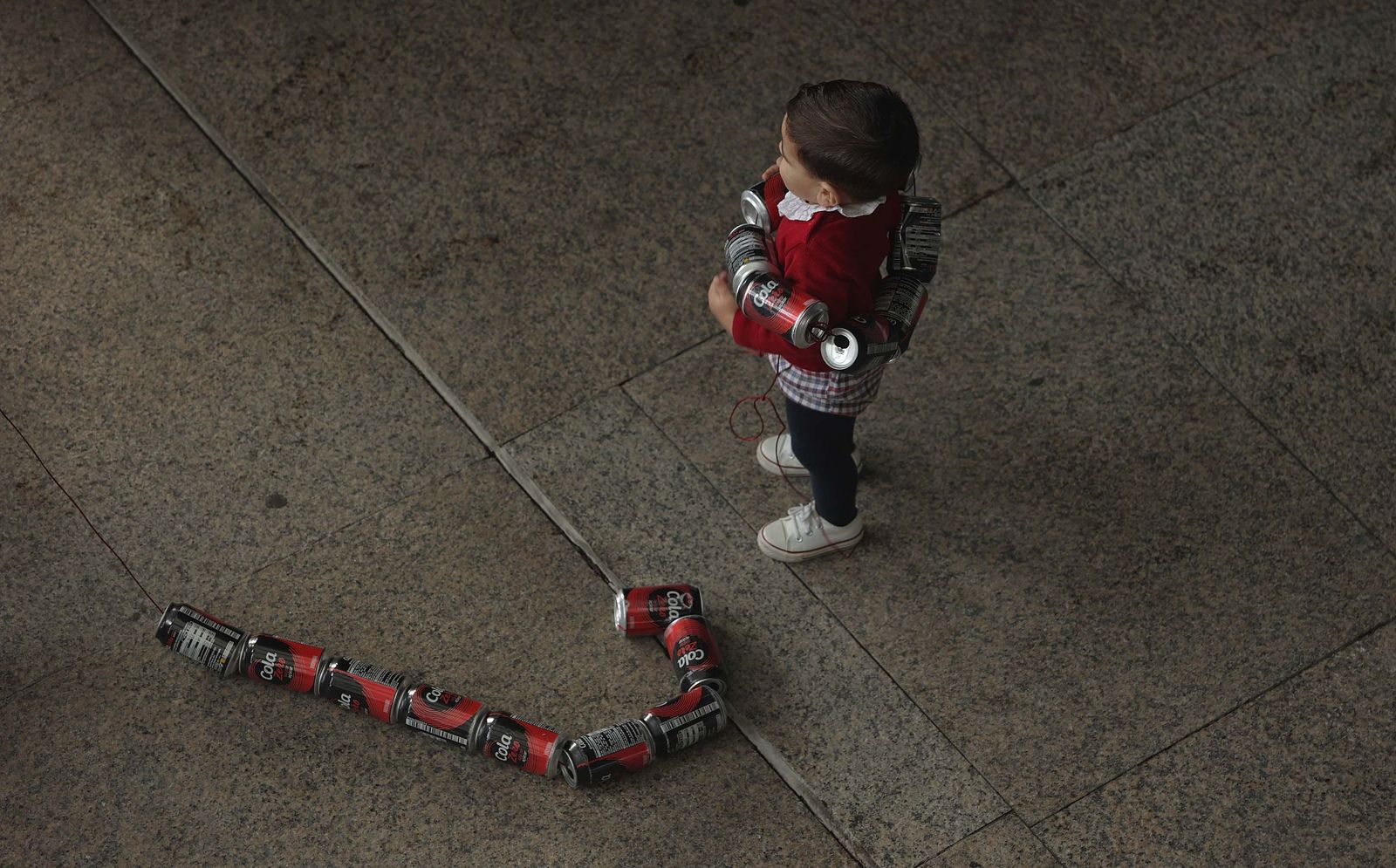 Búscate en el multitudinario arrastre de latas 2026 en Algeciras