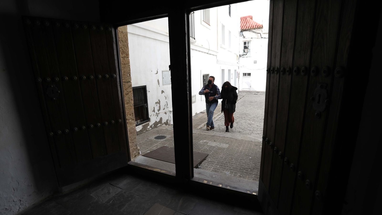 Fotos del Miercoles Santo en Tarifa:  Cristo del Consuelo y Nuestra Señora de las Lágrimas