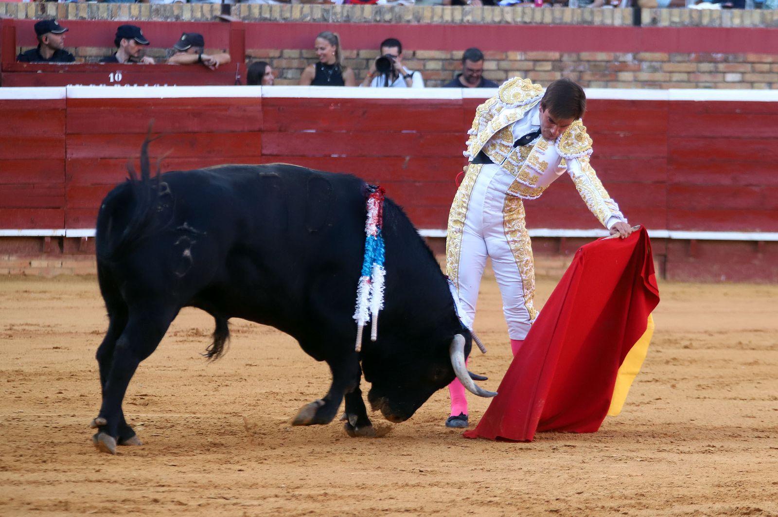 Colombinas 2023: Corrida de Toros de Sebastián Castella, Pablo Aguado y Emilio Silvera en La Merced, Huelva