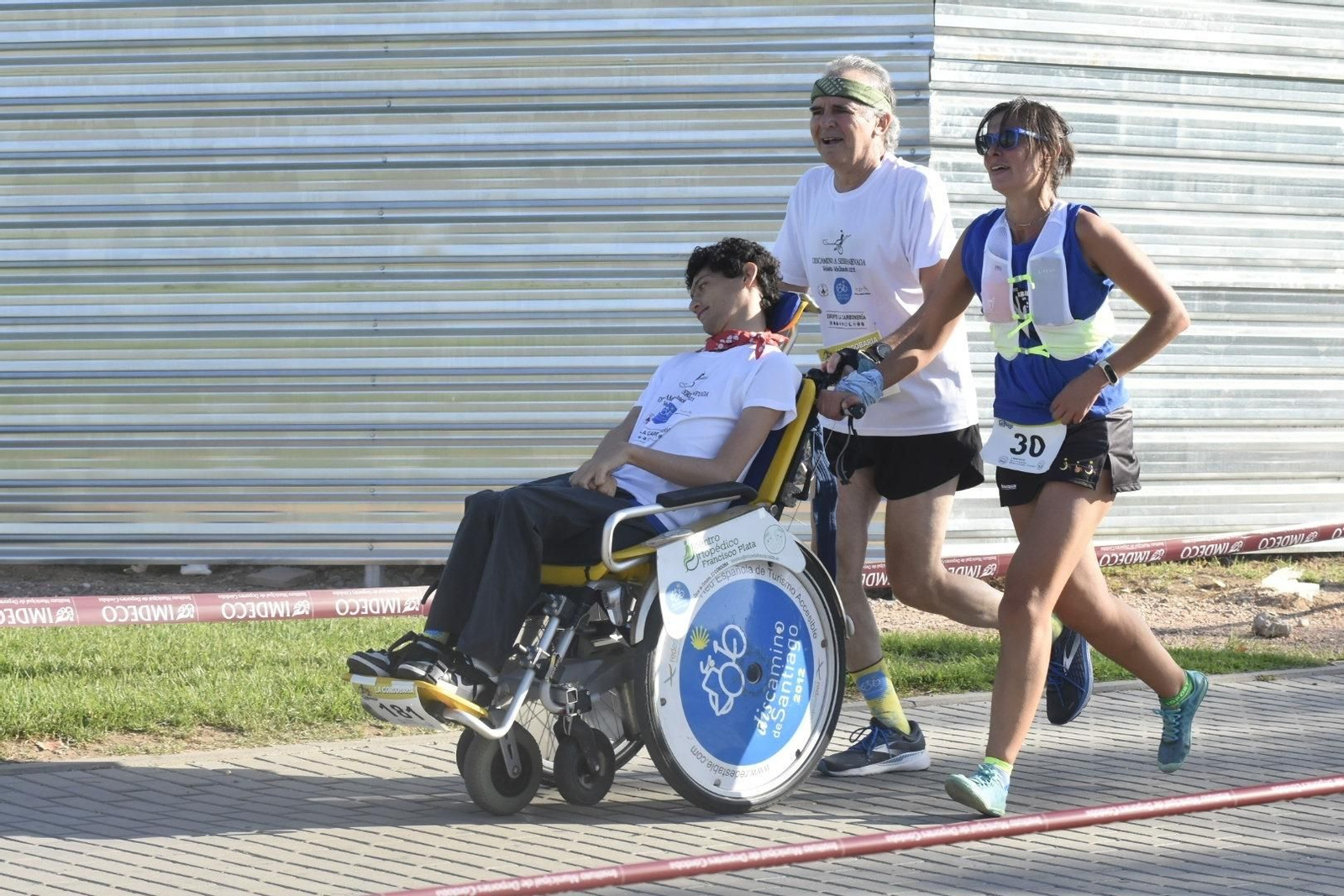La Cordobaria llena de solidaridad en el Balcón de Guadalquivir de Córdoba, en imágenes