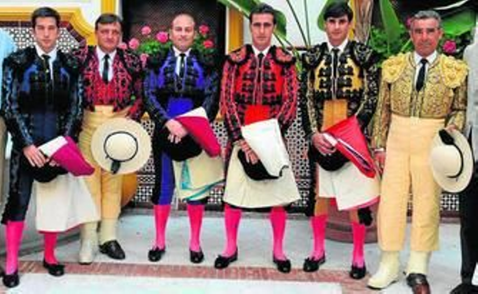 Imagen de la cuadrilla de El Fandi, con el diestro granadino en el centro.