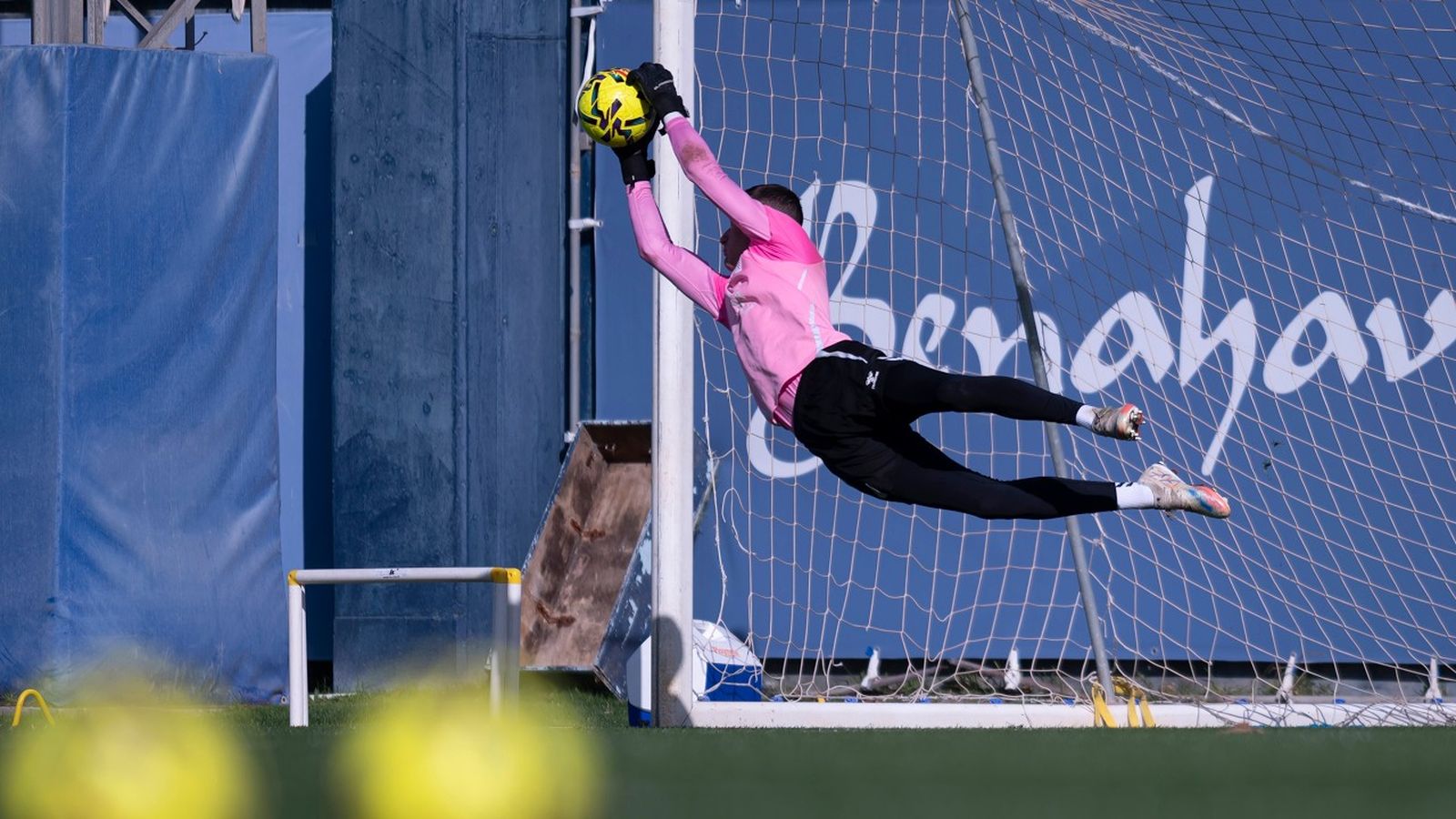 Sesión de trabajo en el Anexo al aterrizar en Málaga