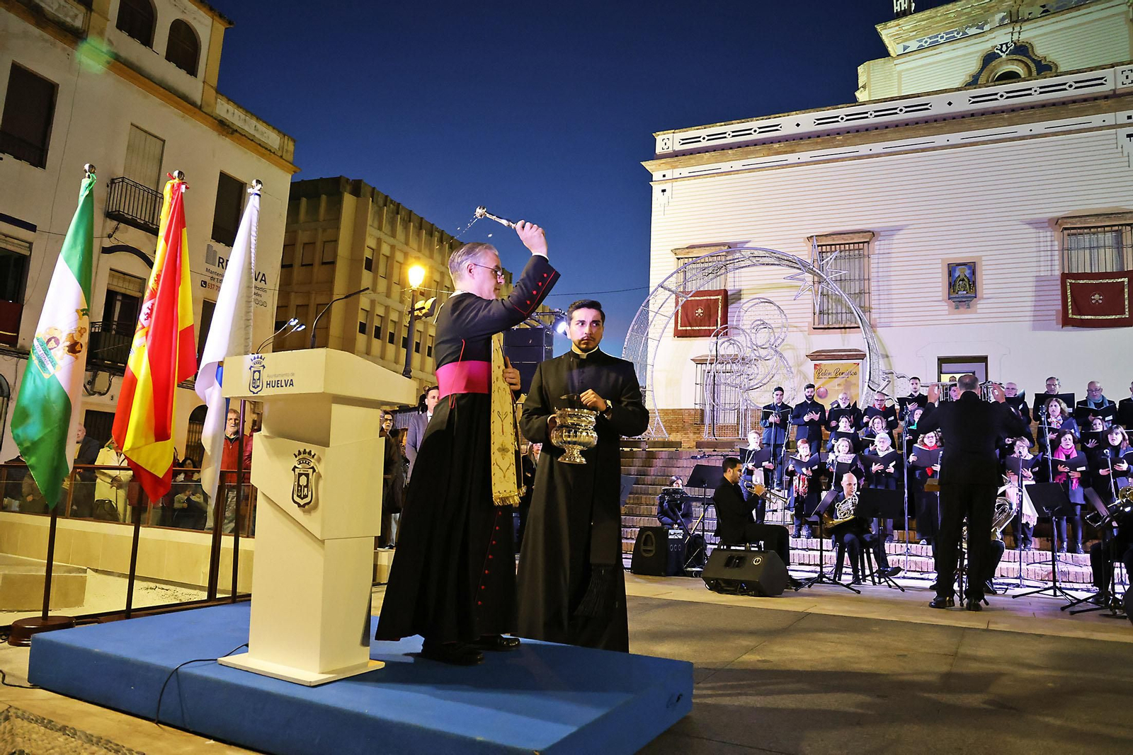 Imágenes de la inauguracion de la renovada Plaza de San Pedro