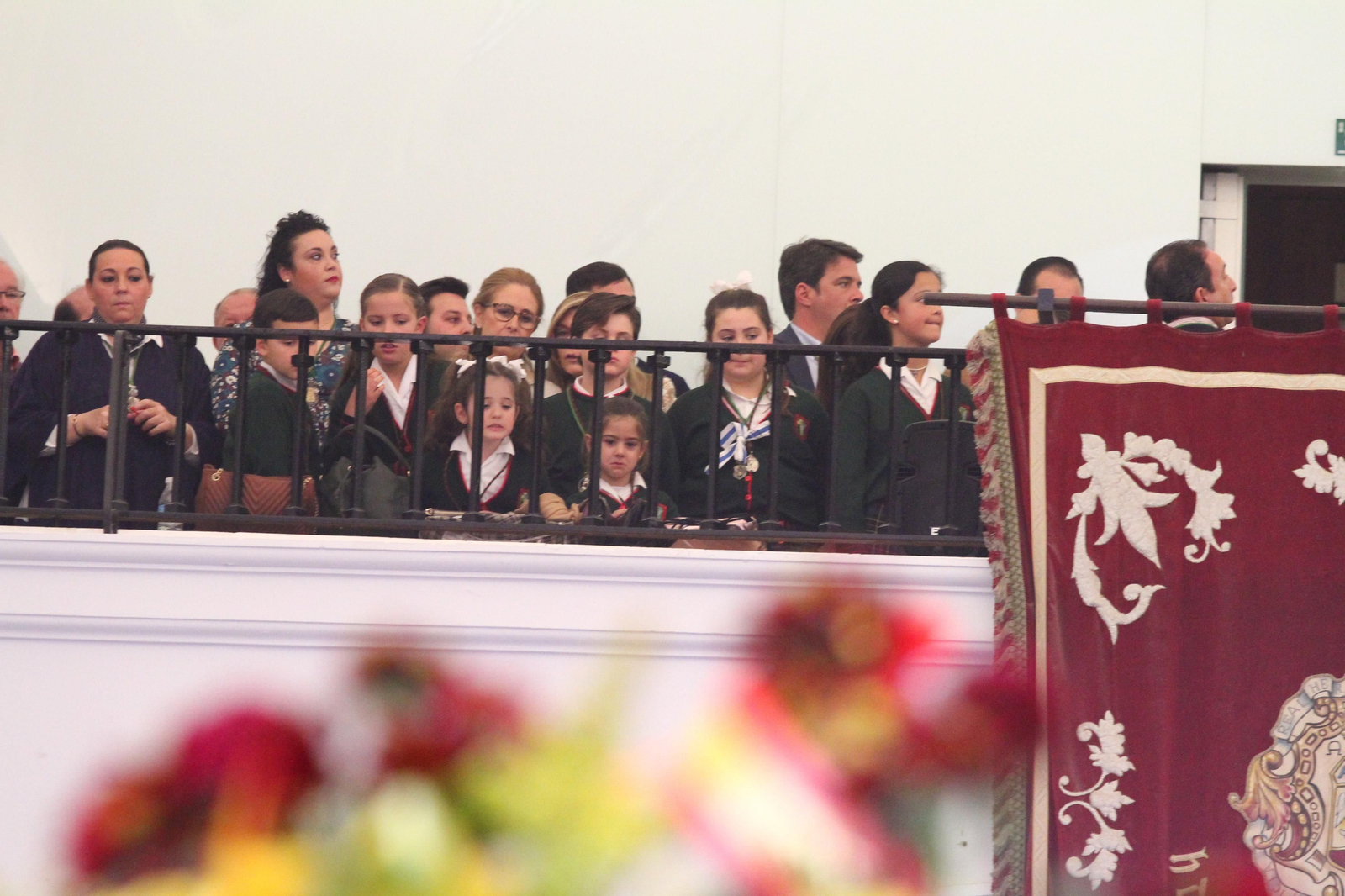 La Hermandad de Huelva se presenta ante la Virgen del Rocío en su peregrinación a la aldea almonteña