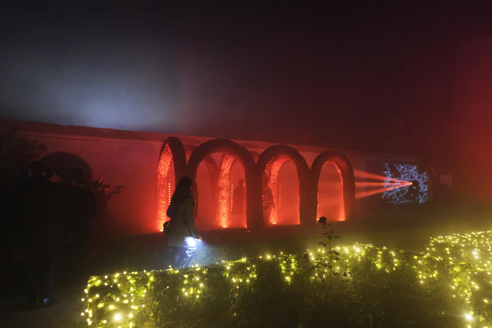 El espectáculo nocturno de luz y sonido del Alcázar, en imágenes.