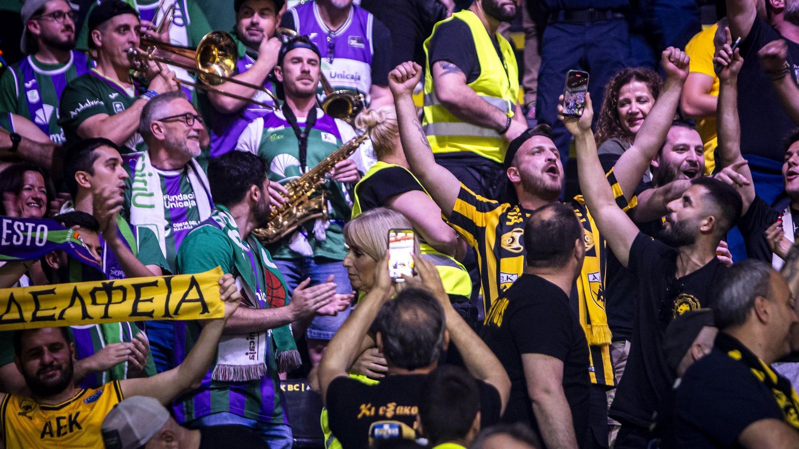 Las fotos del AEK Atenas-Unicaja de la Final Four de la Basketball Champions League
