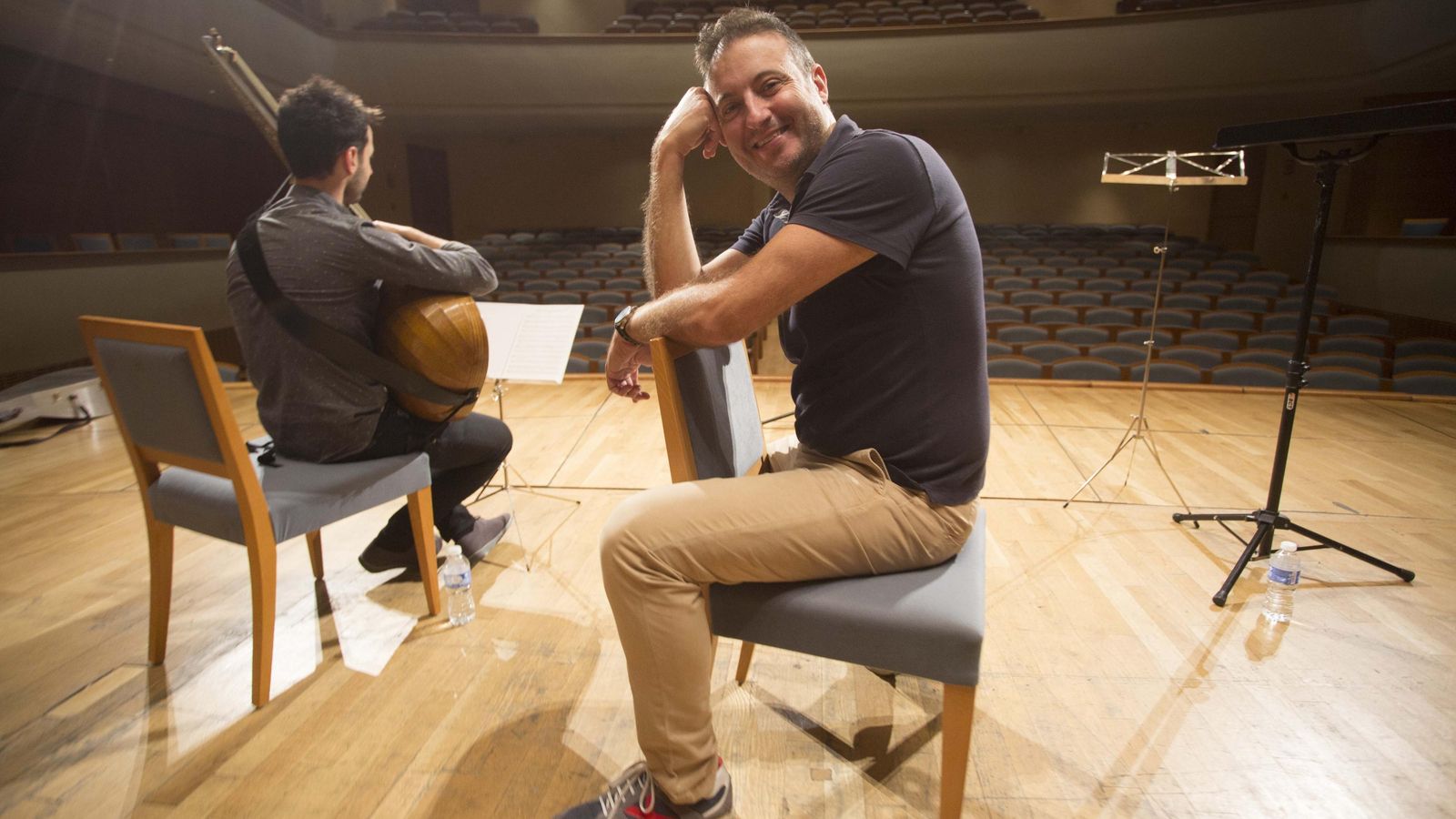 Carlos Mena es uno de los artistas más destacados que participará.