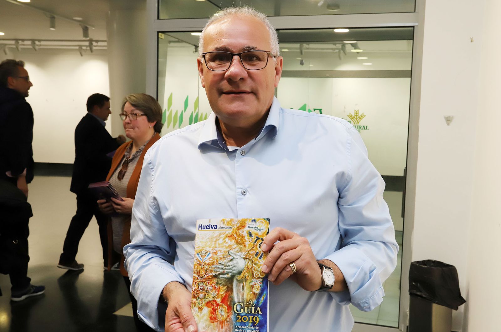 Imágenes de la presentación de la Guía de Semana Santa de Huelva Información