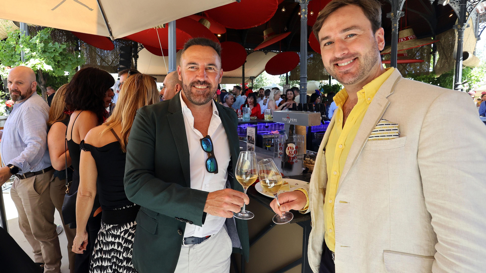 Gran ambiente en la caseta de González Byass