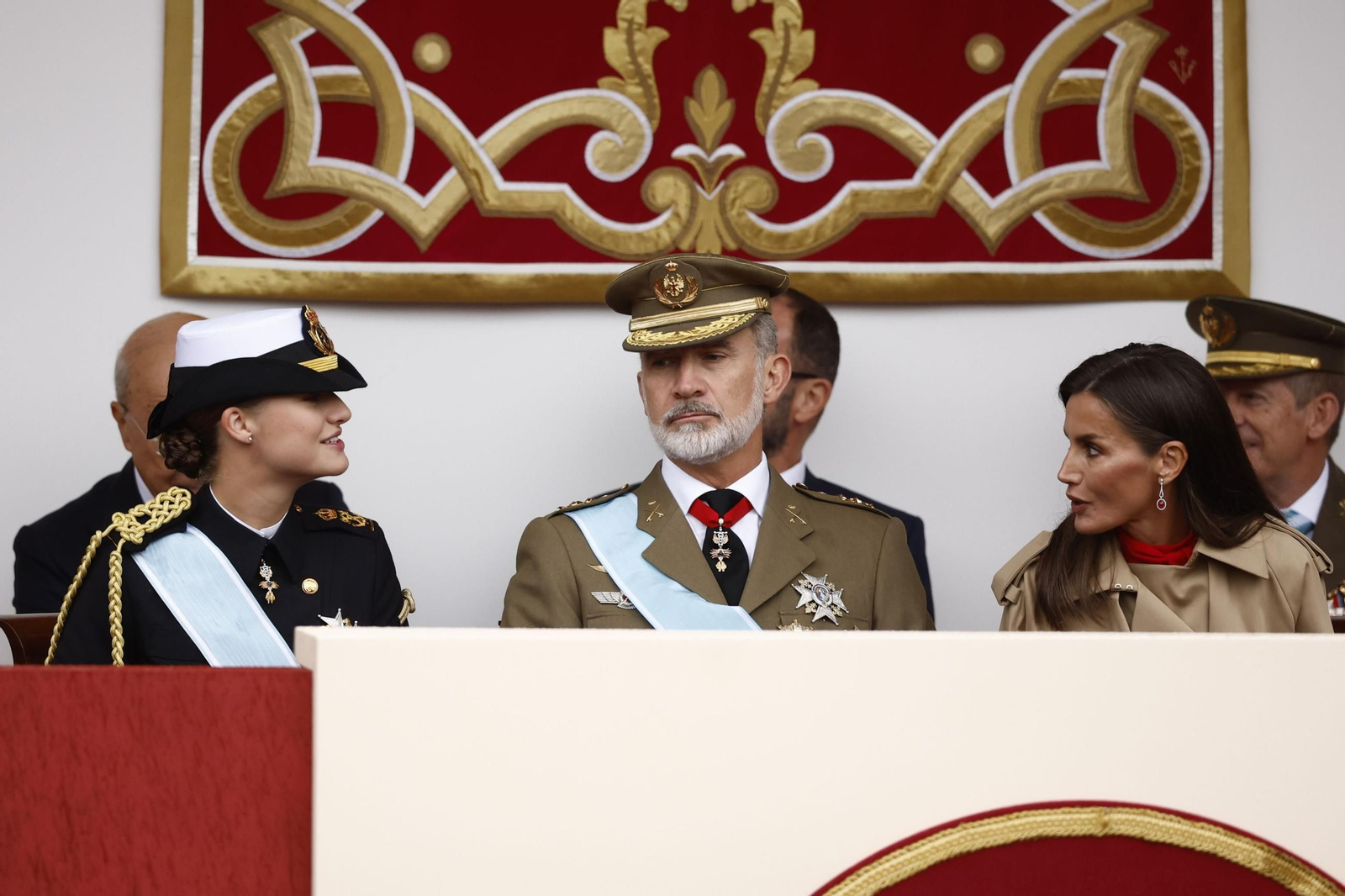 El desfile militar del Día de la Hispanidad, en imágenes