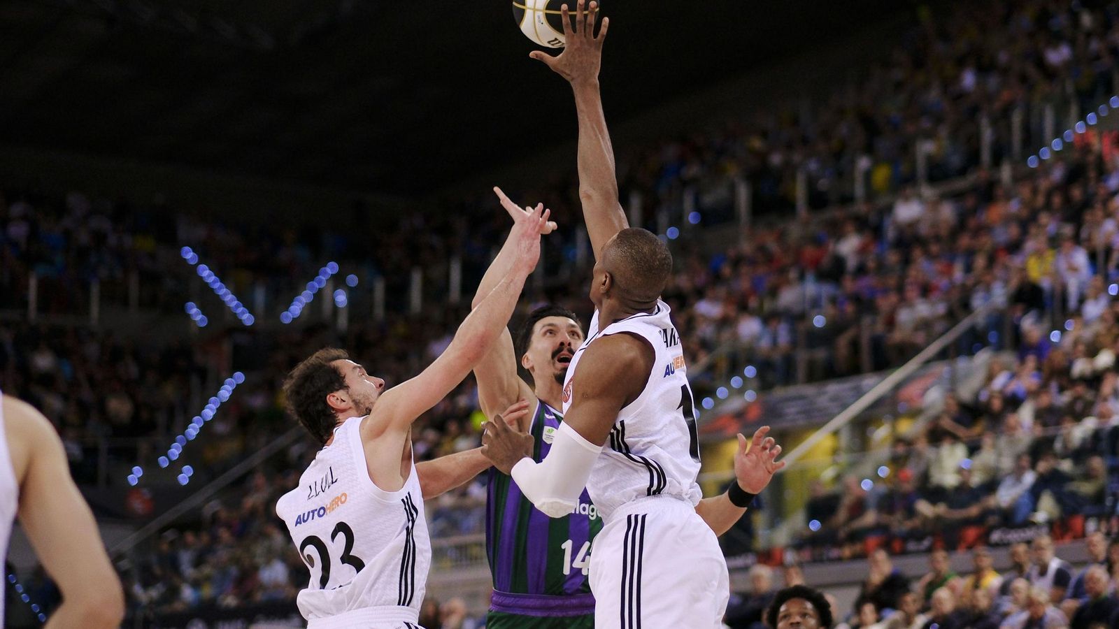 El Unicaja, campeón de Copa: Todas las imágenes del partido, la fiesta y la llegada a Málaga