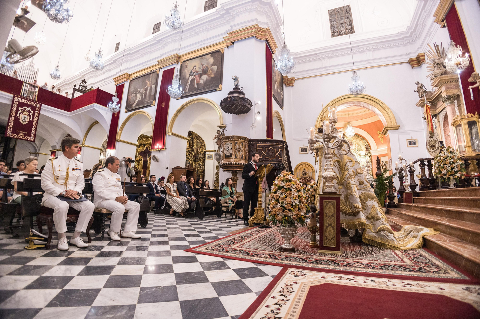 Las imágenes del ángelus de felicitación a la Virgen del Carmen en San Fernando Las imágenes del ángelus de felicitación a la Virgen del Carmen en San Fernando