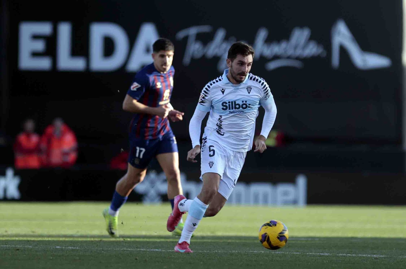 Las imágenes del Eldense-Cádiz CF