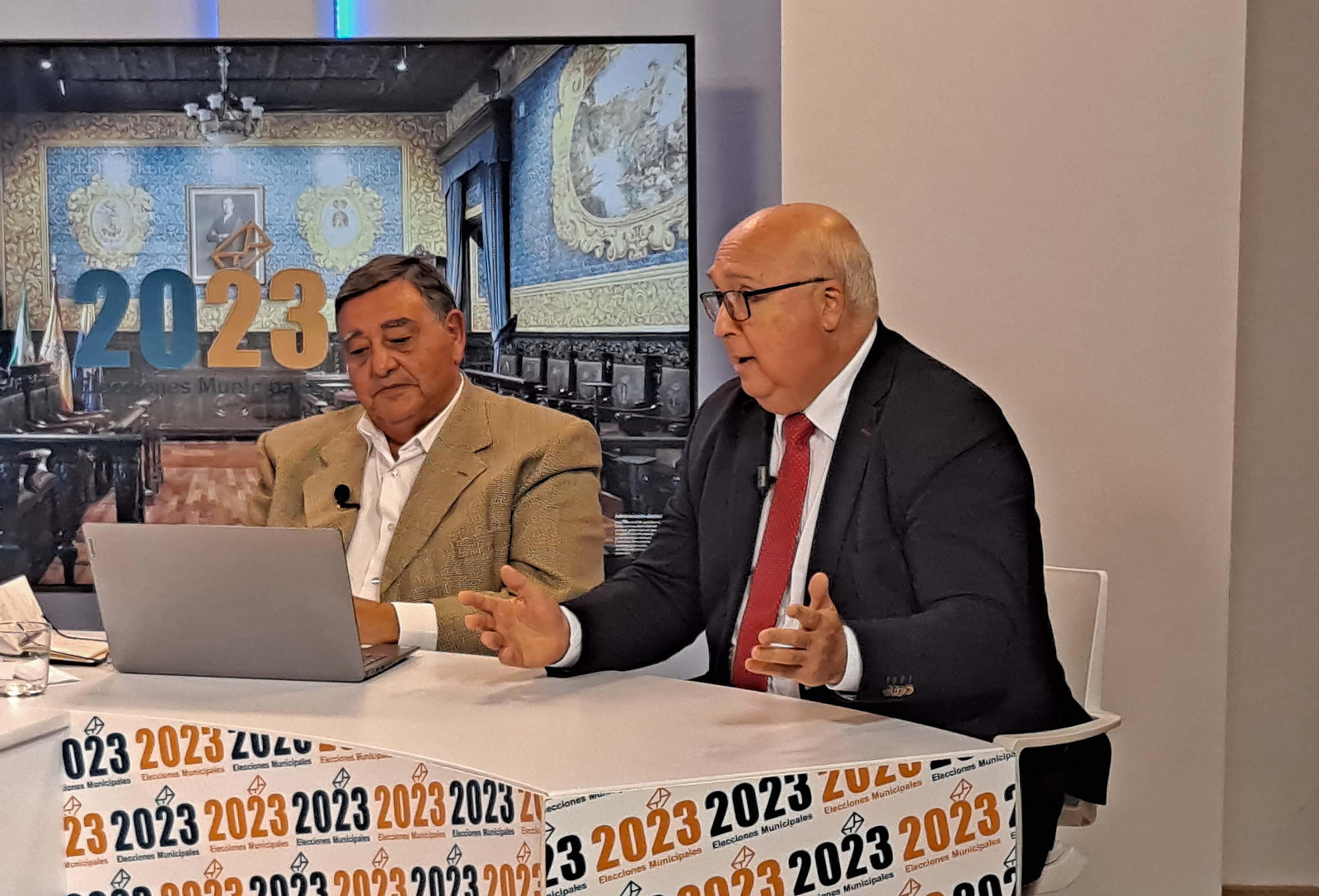 Fotos del debate electoral en Onda Algeciras Televisión