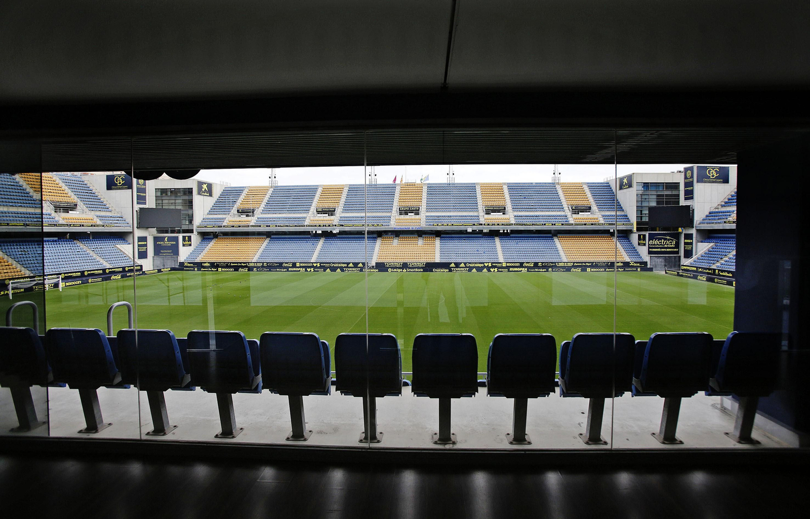 Imagen del nuevo Estadio Carranza, en el que comenzará el Sevilla el 28 de septiembre.