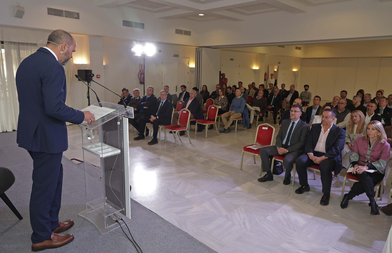Fotos del Desayuno coloquio Nuevos retos del almacenamiento en la era de la bioenergía en Los Barrios y el Campo de Gibraltar de Europa Sur y Olivia Energy Group