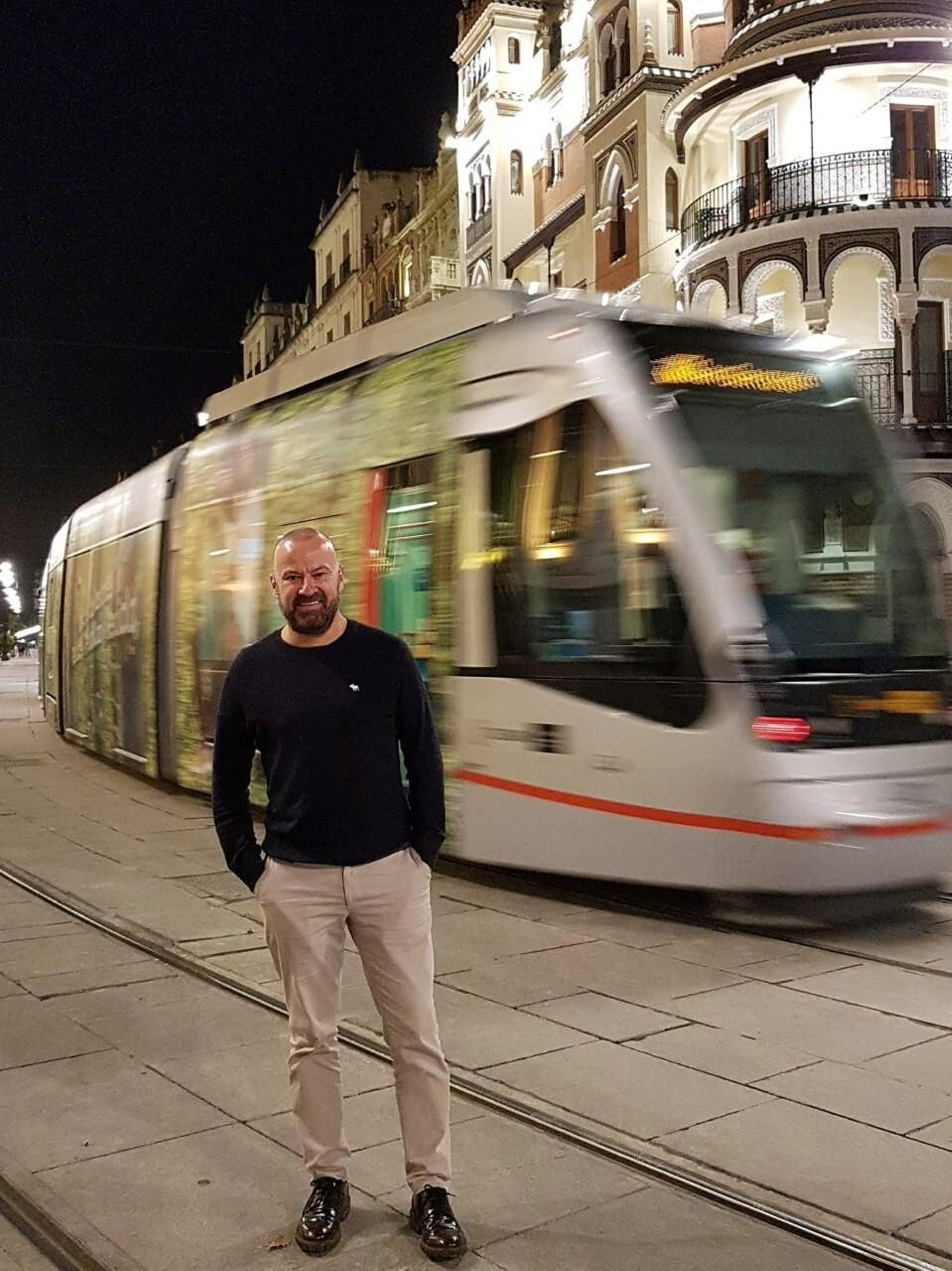 El escritor e ingeniero industrial Salvador Navarro (Sevilla, 1967).