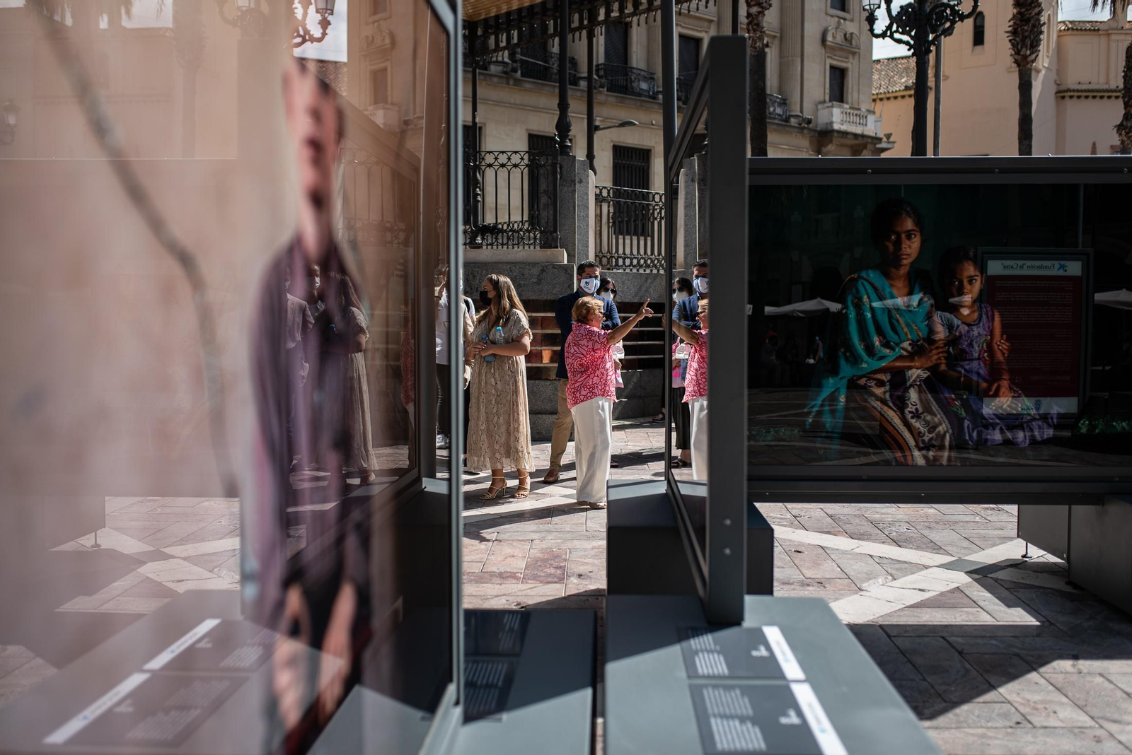 La presentación de la exposición de Cristina García Rodero "Tierra de Sueños" en imágenes
