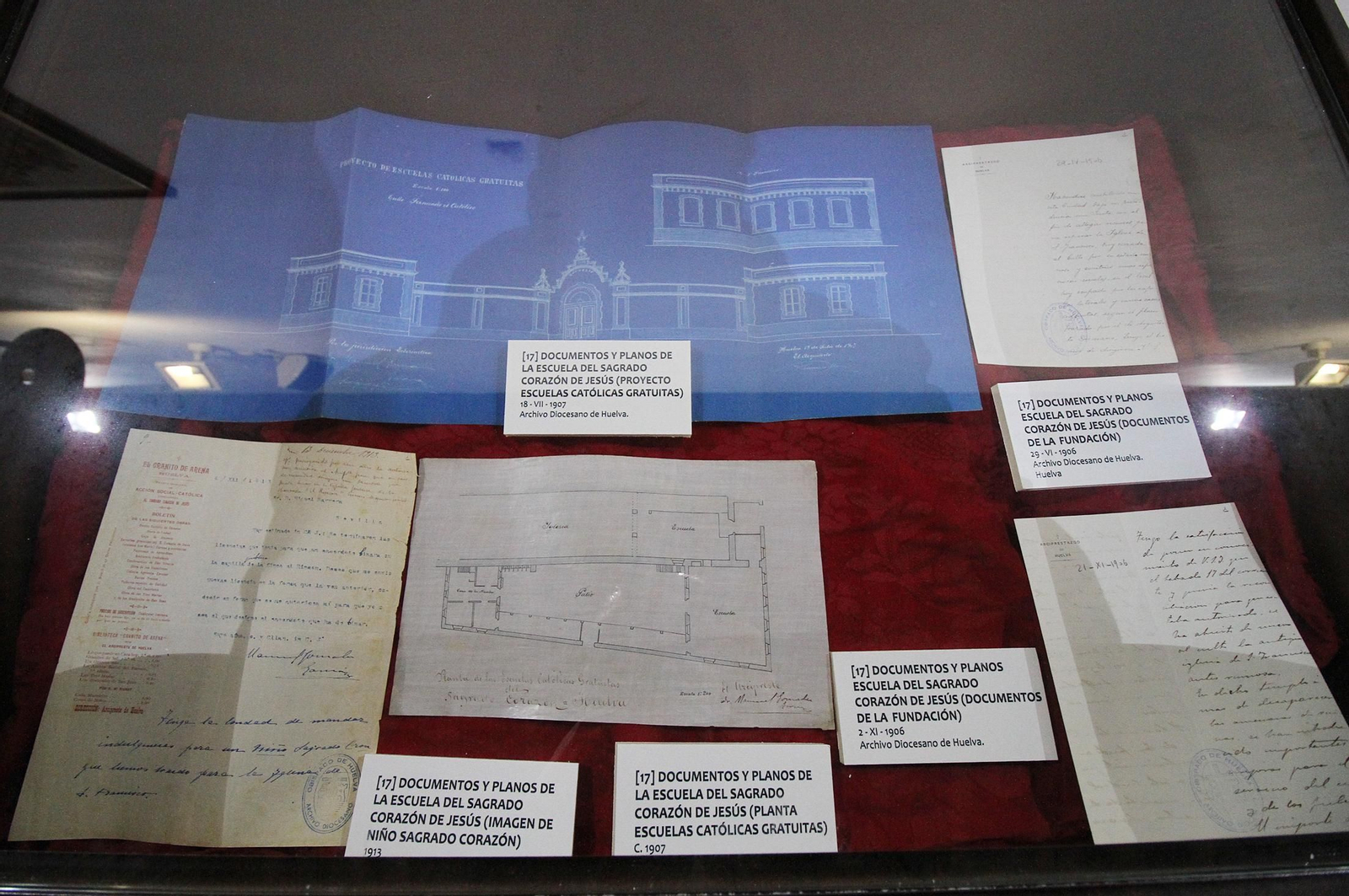 La inauguración de la exposición 'Arcipreste de Huelva, San Manuel González', en imágenes