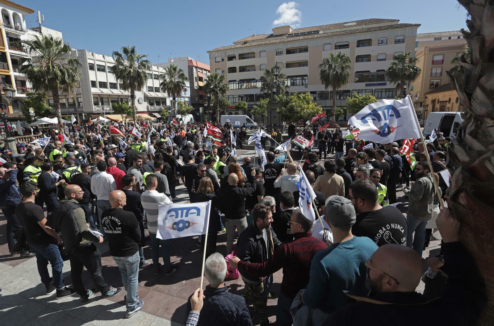 Manifestación de los trabajadores de Acerinox en la Plaza Alta de Algeciras, el pasado 30 de septiembre.