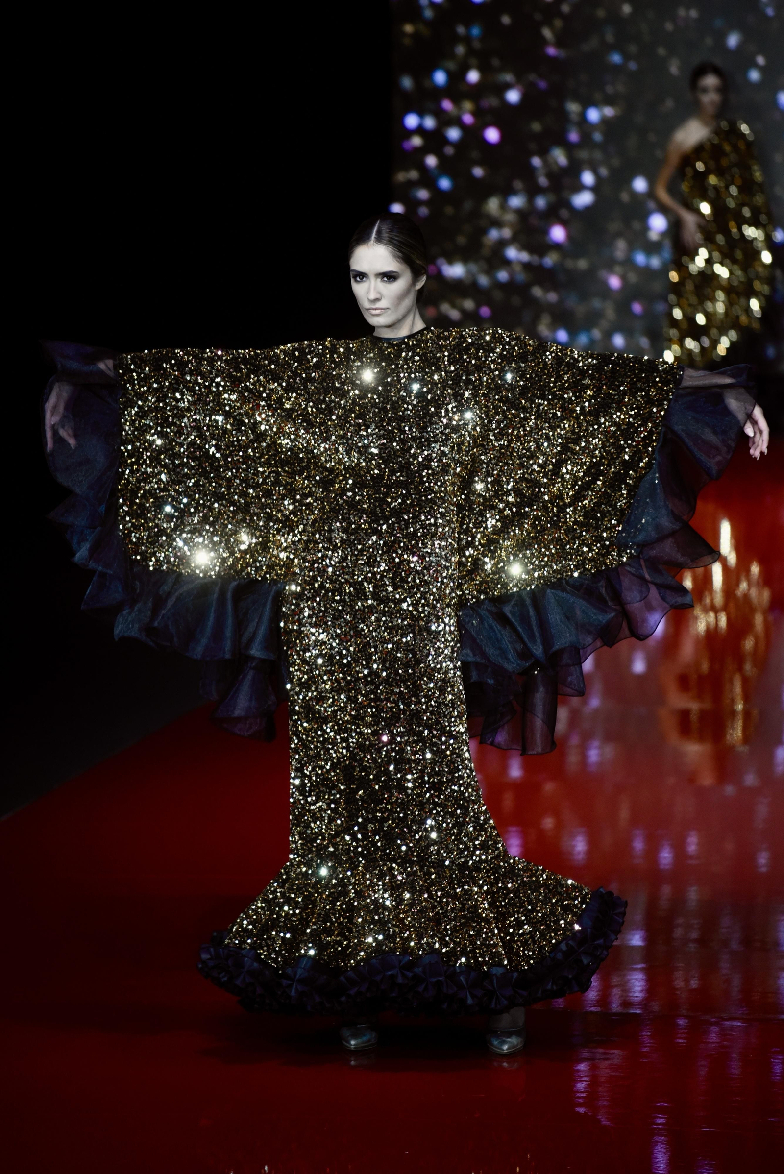 El desfile de Marco Zapata Costura en SIMOF 2022, todas las fotos