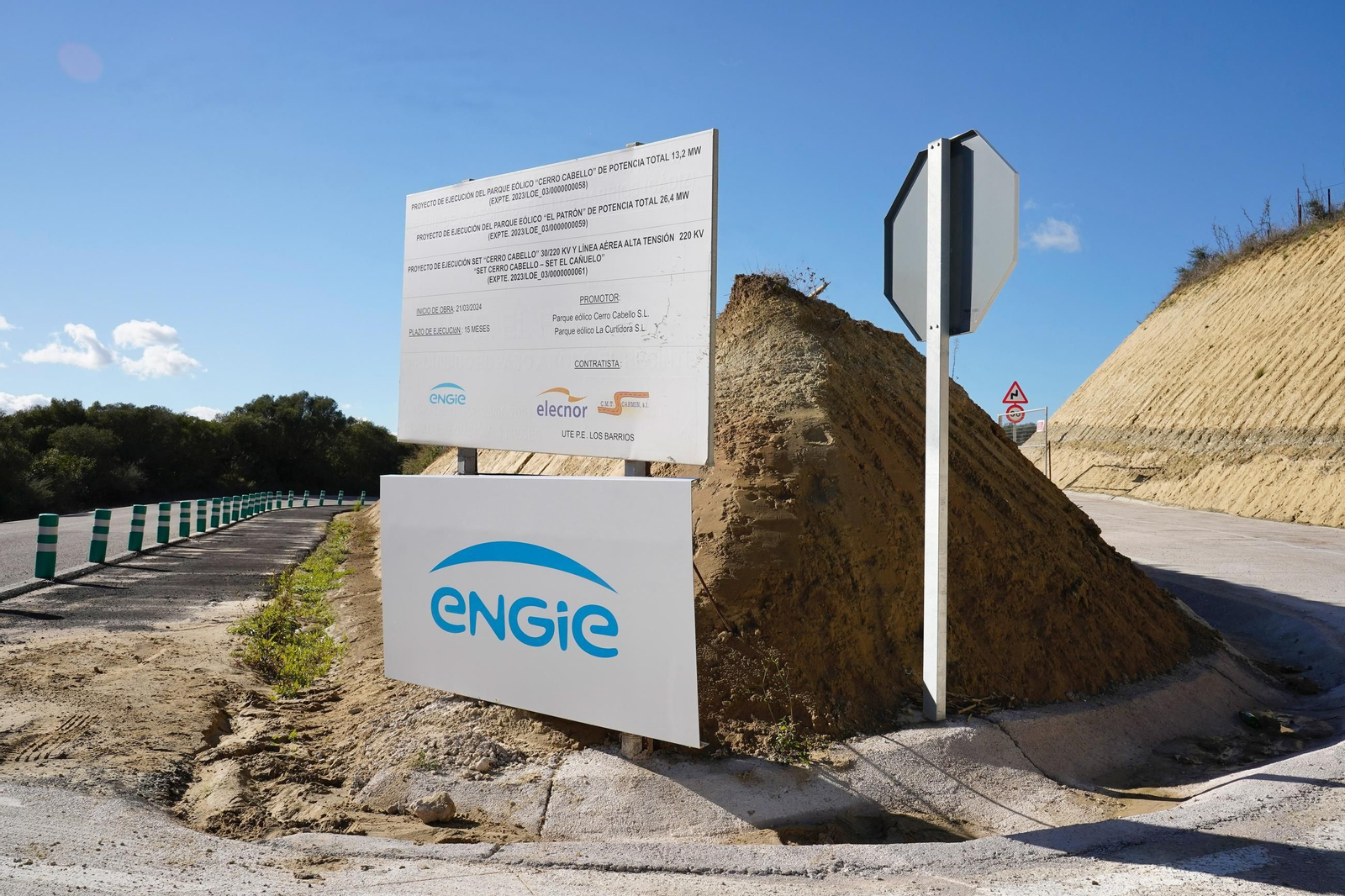 Las fotos de la inauguración de los parques eólicos El Padrón y Cerro Cabello de Los Barrios