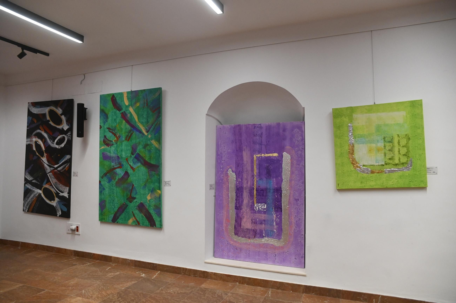 La inauguración de la exposición 'Miscelánea' de Clelia Muchetti, en imágenes