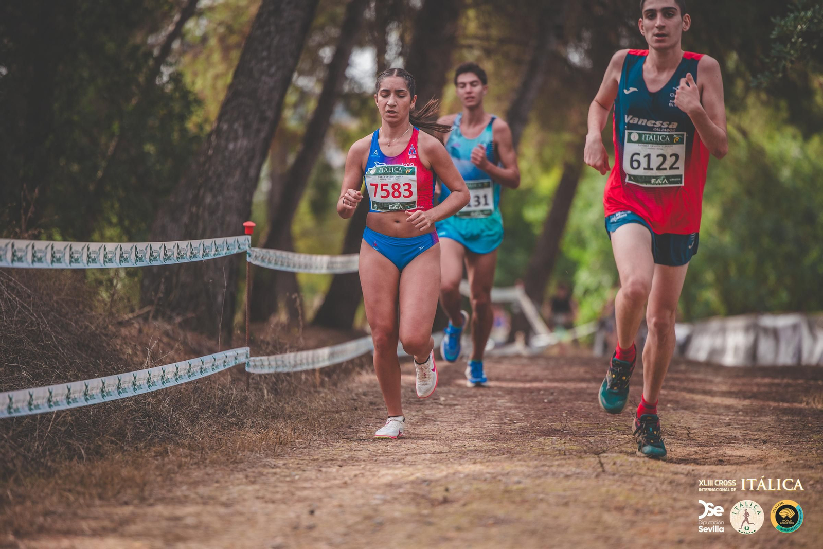 Búscate en las fotos del Cross de Itálica 2025 | 4