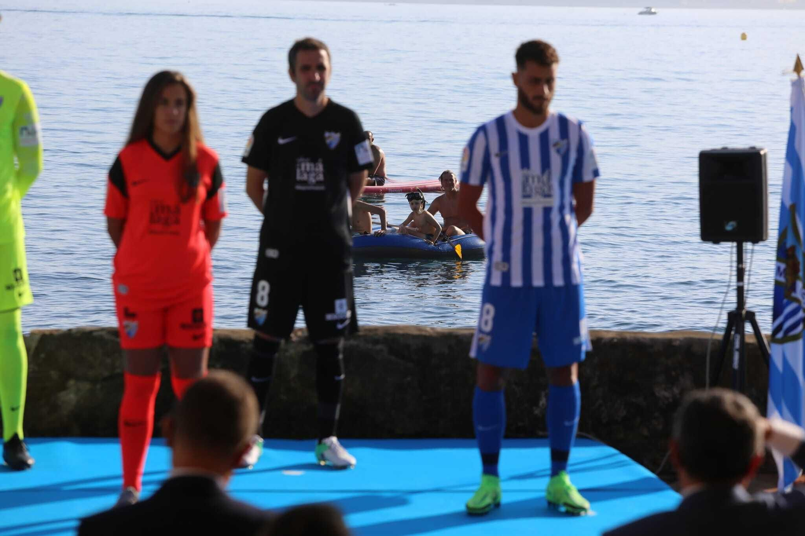 Galería de fotos de las camisetas del Málaga CF 2021/22