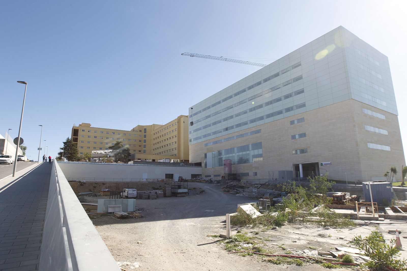 El Materno Infantil liberará camas en Torrecárdenas coincidiendo con el pico de la gripe