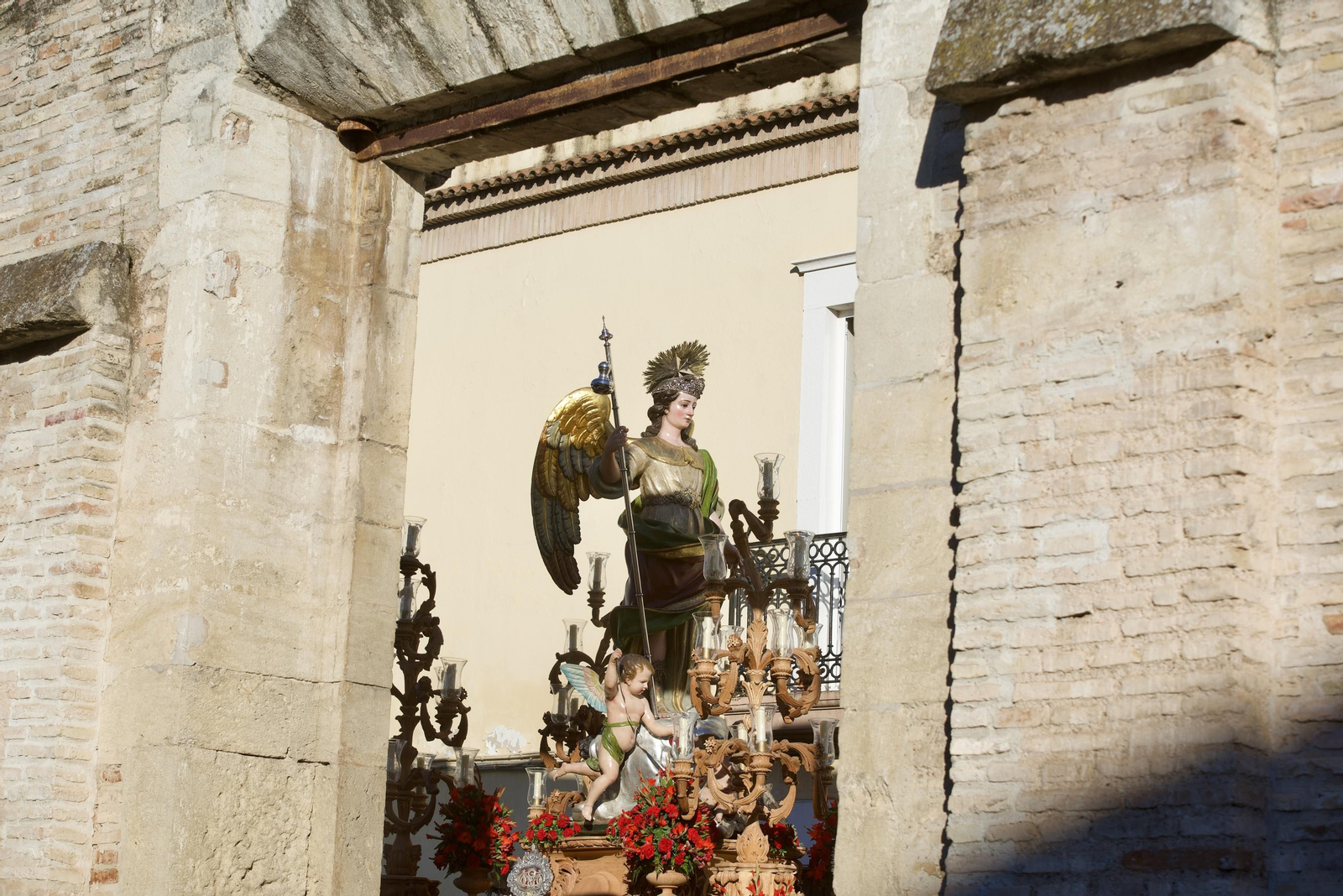 La procesión de San Rafael, el custodio de Córdoba, en imágenes
