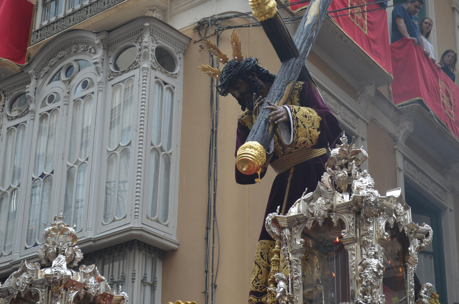 Viñeros en su procesión del Jueves Santo de Málaga, en fotos