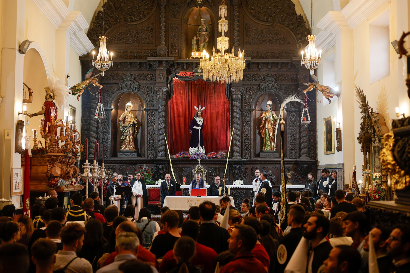 Las imágenes del Domingo de Ramos en El Puerto 2024: Flagelación