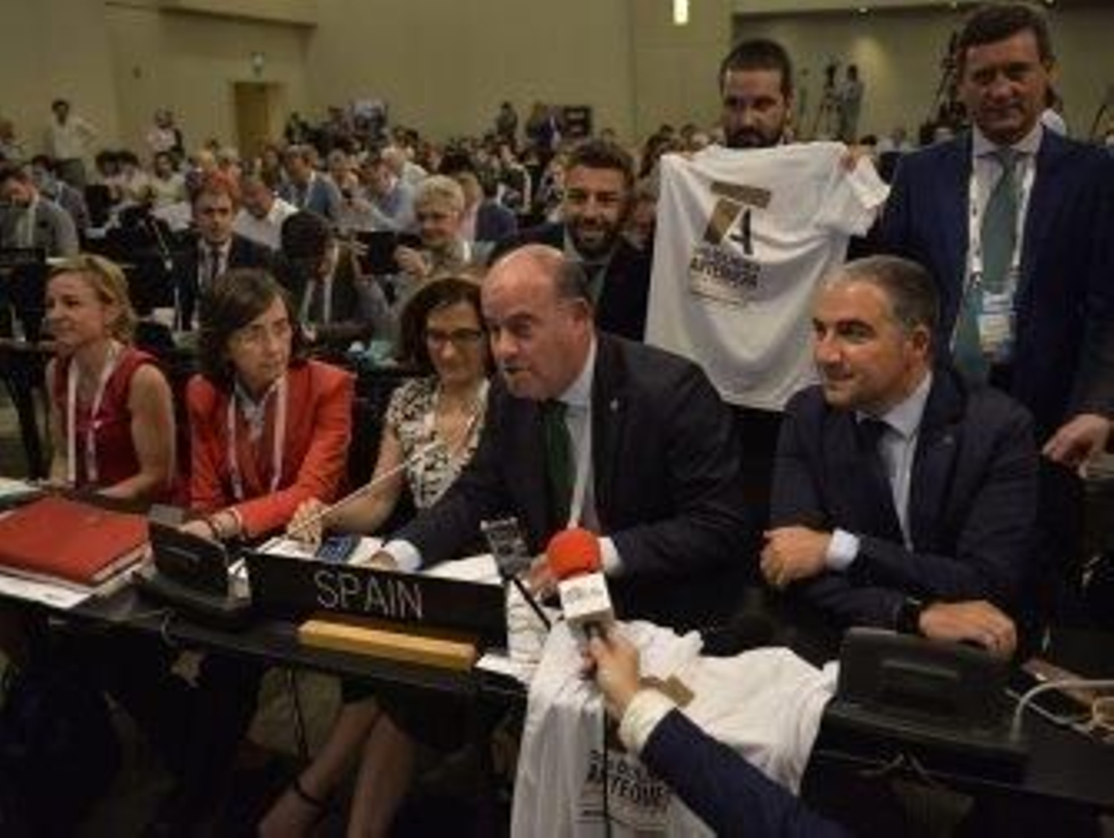 "Gracias por hacer posible este sueño de seis mil años", agradece Barón