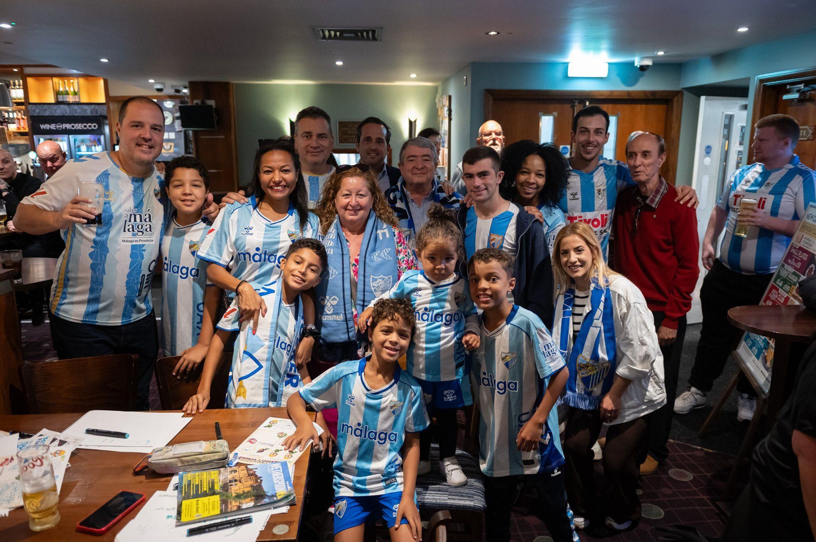 Encuentro malaguista en un pub de Oxford