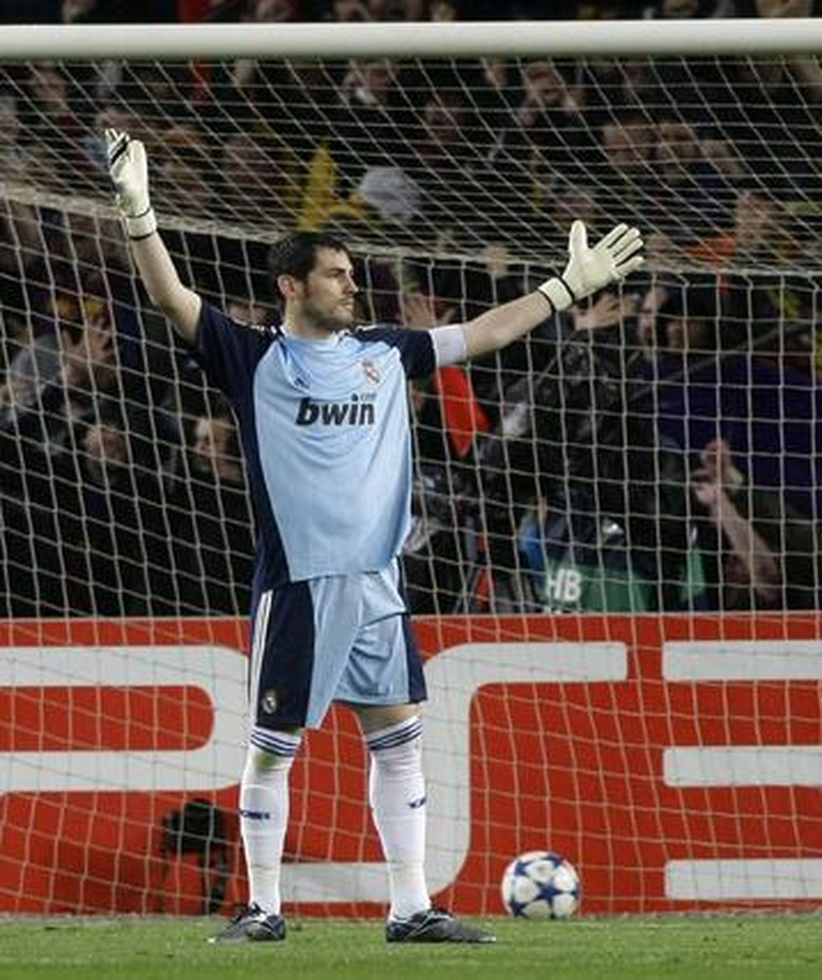 El Barcelona se clasifica para la final de la Liga de Campeones tras dejar fuera al Real Madrid (1-1). / Reuters