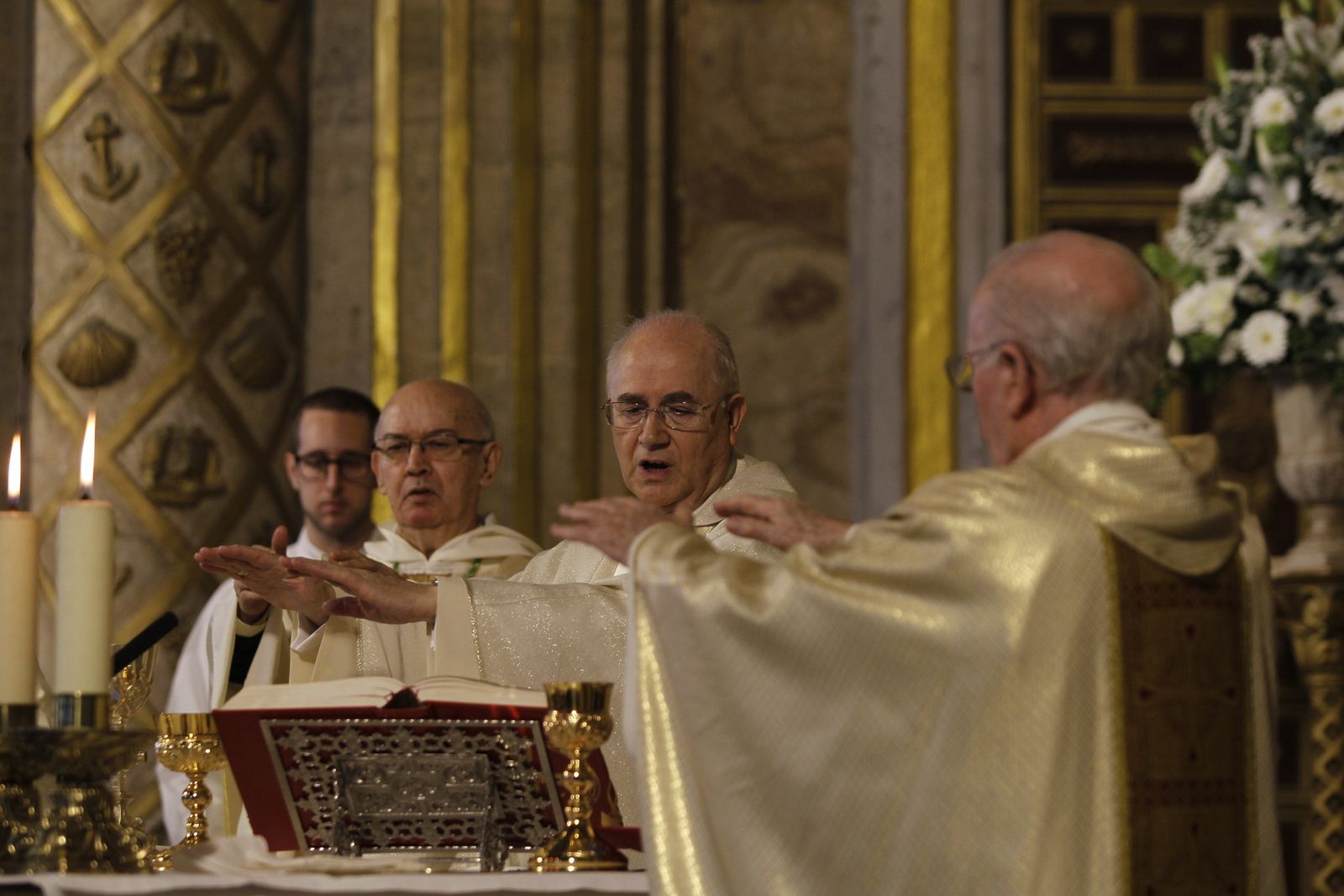Fotogalería misa V Centenario Hermandad Virgen del Mar. Almería