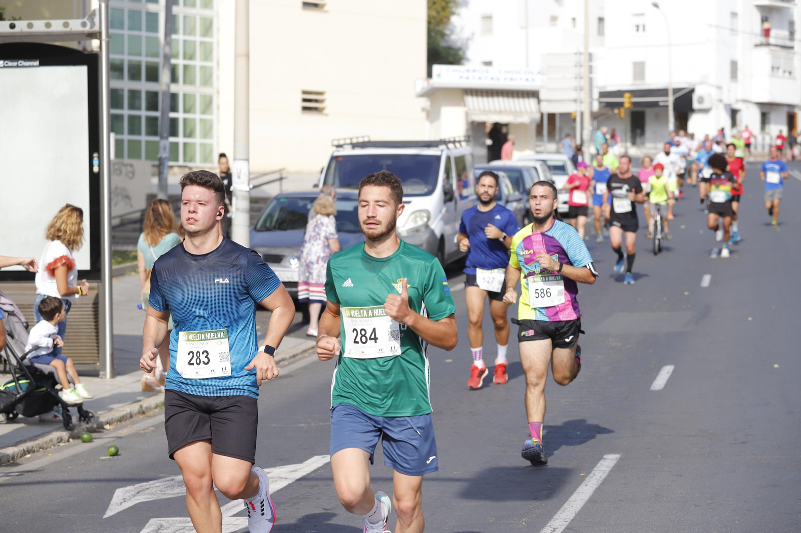 Las imágenes de la vuelta a Huelva de atletismo