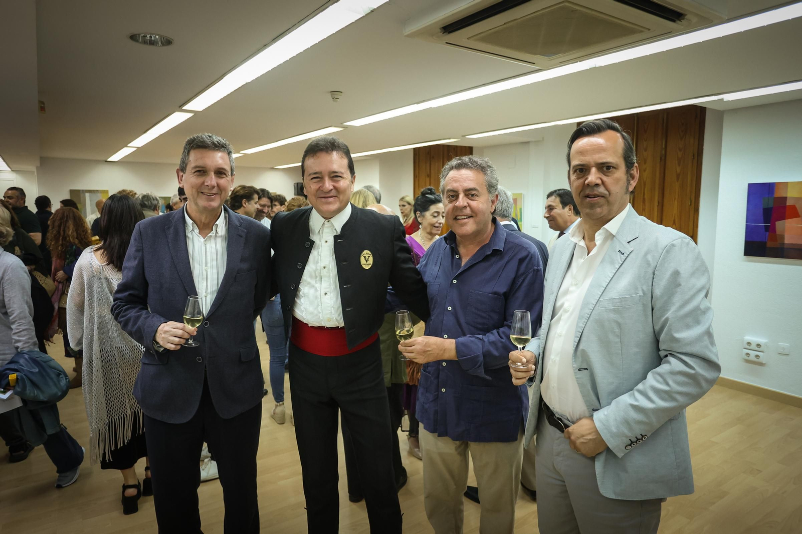 Imágenes de la inauguración de la exposición de Pepe Márquez en la sala ArteAdiario