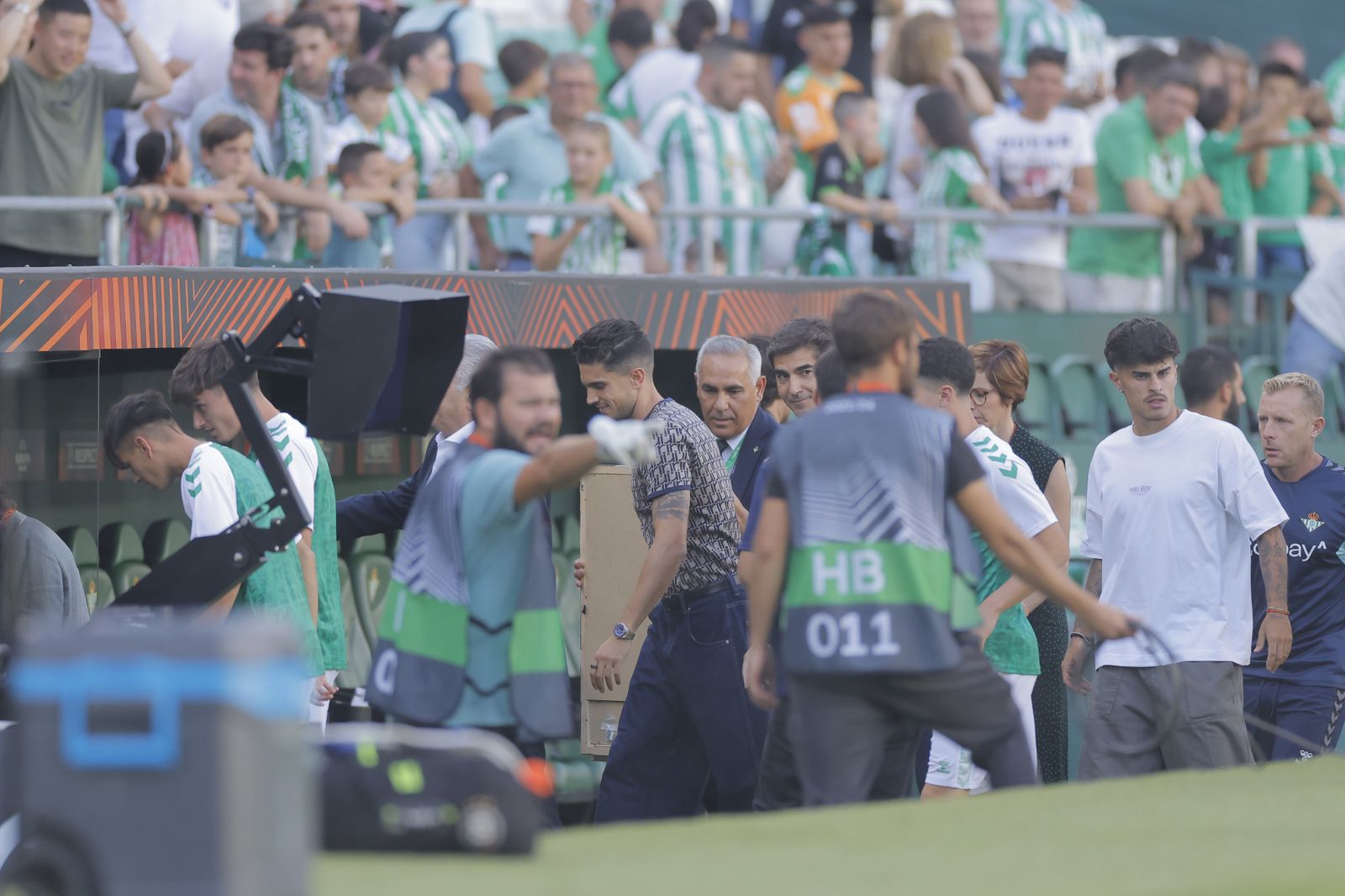 Búscate en la fotos del Betis-Sparta