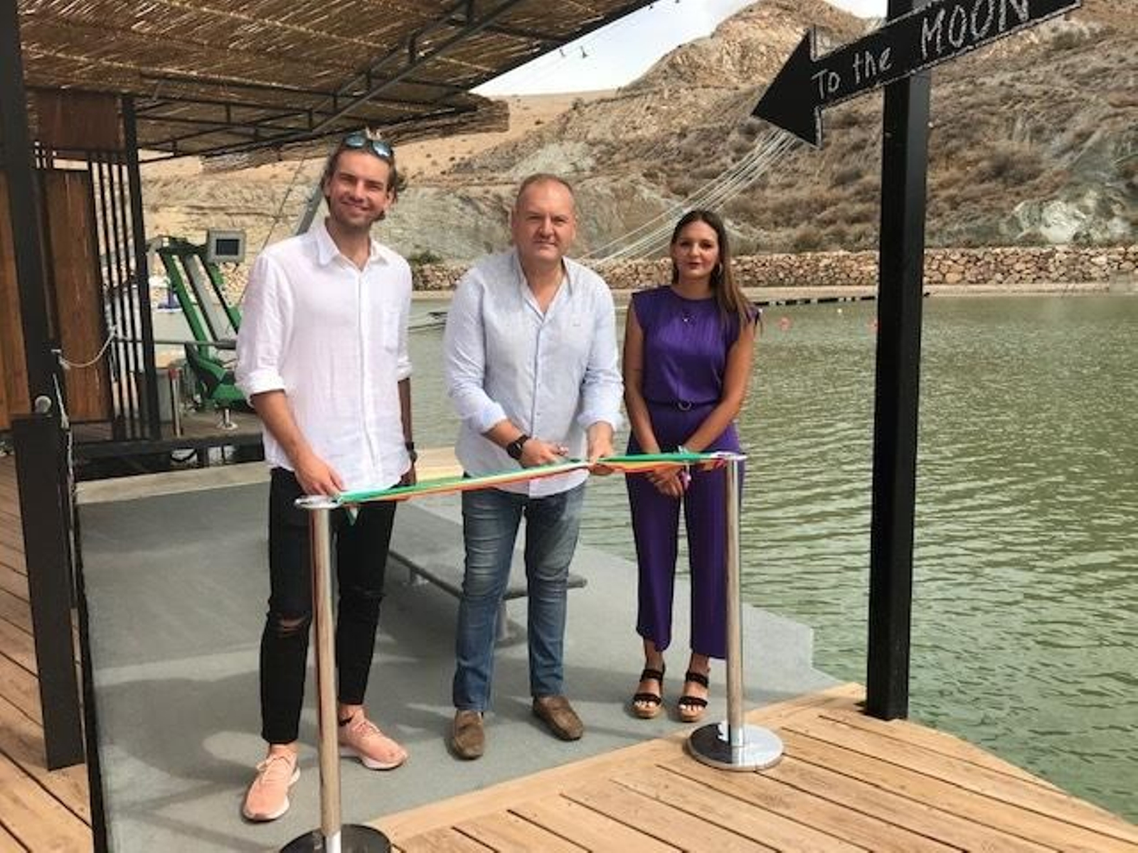 Cuevas inaugura su Cable Ski en el Canal Náutico