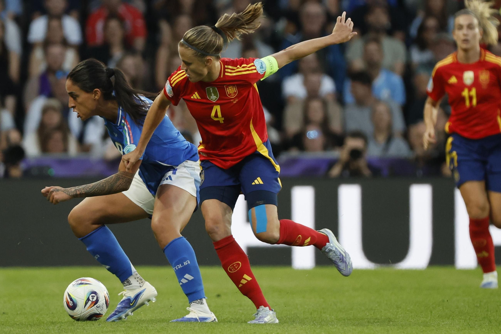 Las fotos del Italia - España de la Eurocopa femenina
