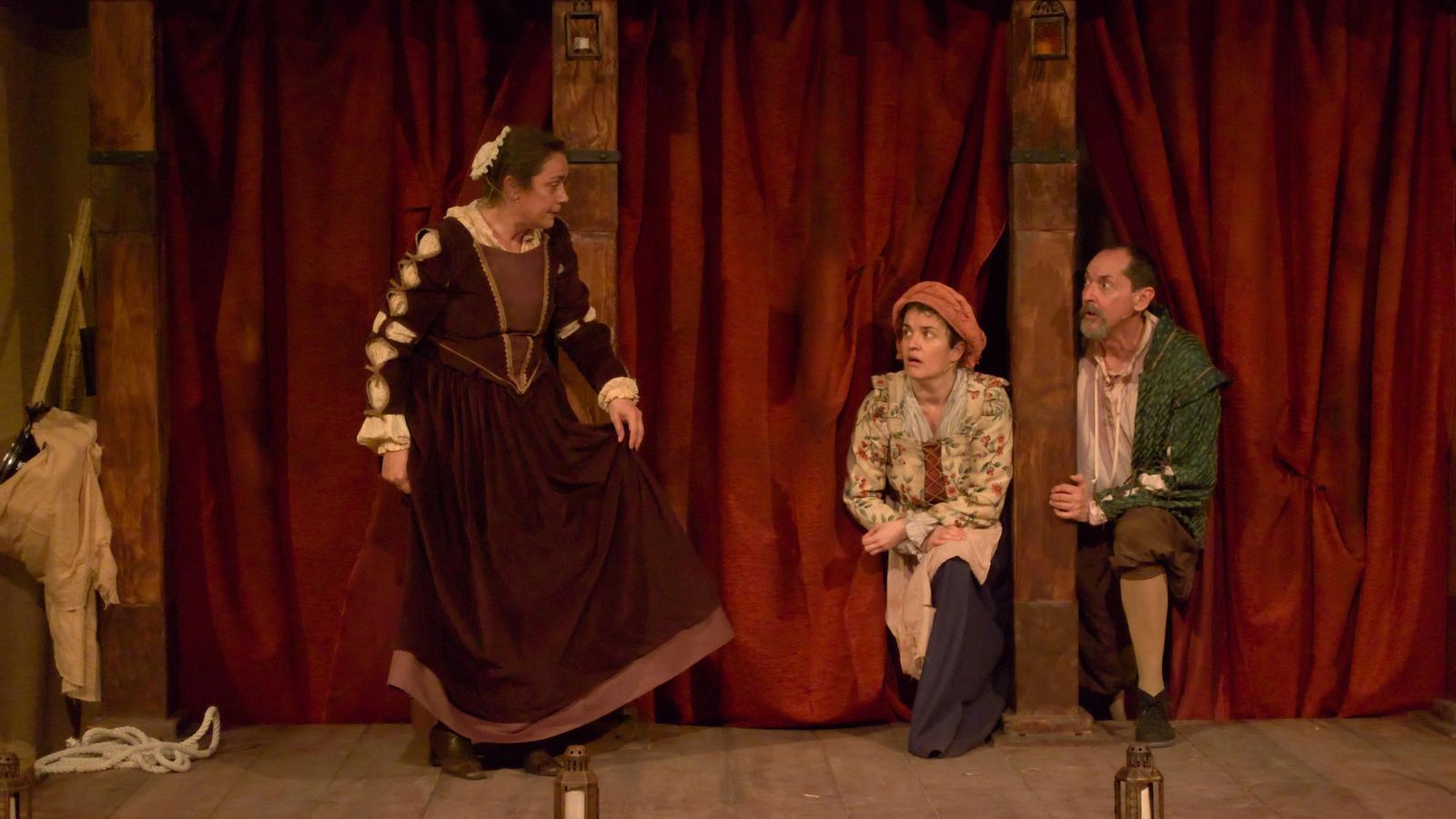 Virginia Nölting, Macarena Pérez Bravo y Josemi Rodríguez, en 'Los últimos cómicos'. Virginia Nölting, Macarena Pérez Bravo y Josemi Rodríguez, en 'Los últimos cómicos'.