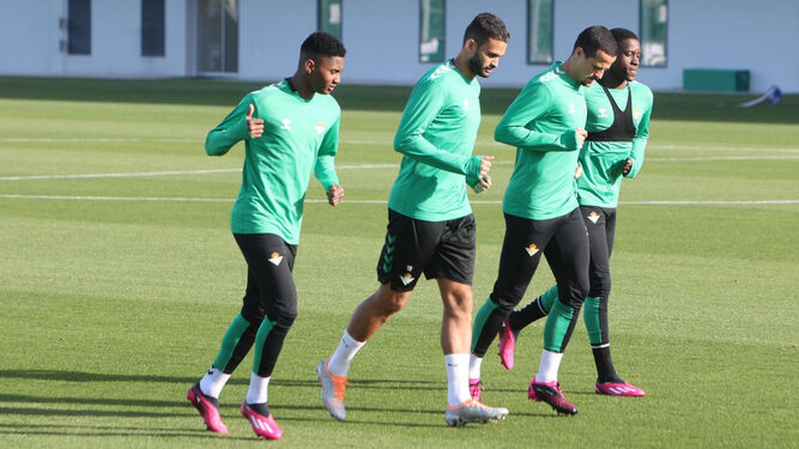 Abner Vinícius, Willian José, Luiz Felipe y Luiz Henrique, en un entrenamiento