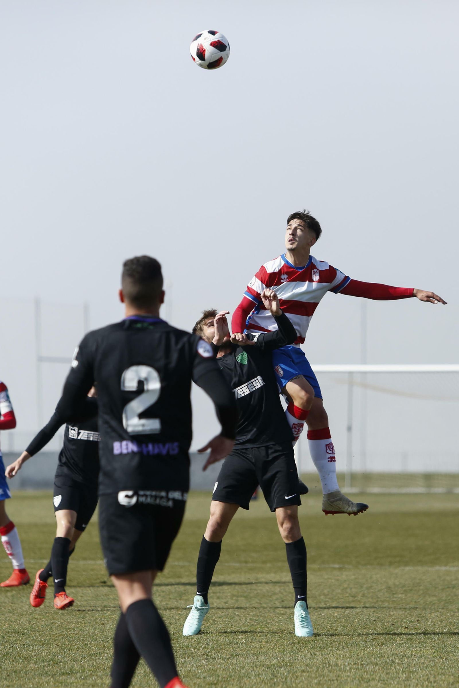 Lance del partido del Malagueño ante el Recreativo Granada.